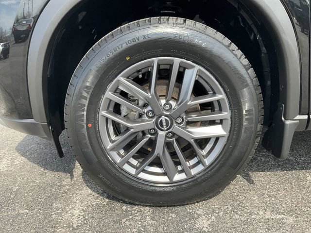 Used 2023 Nissan Rogue S image 7