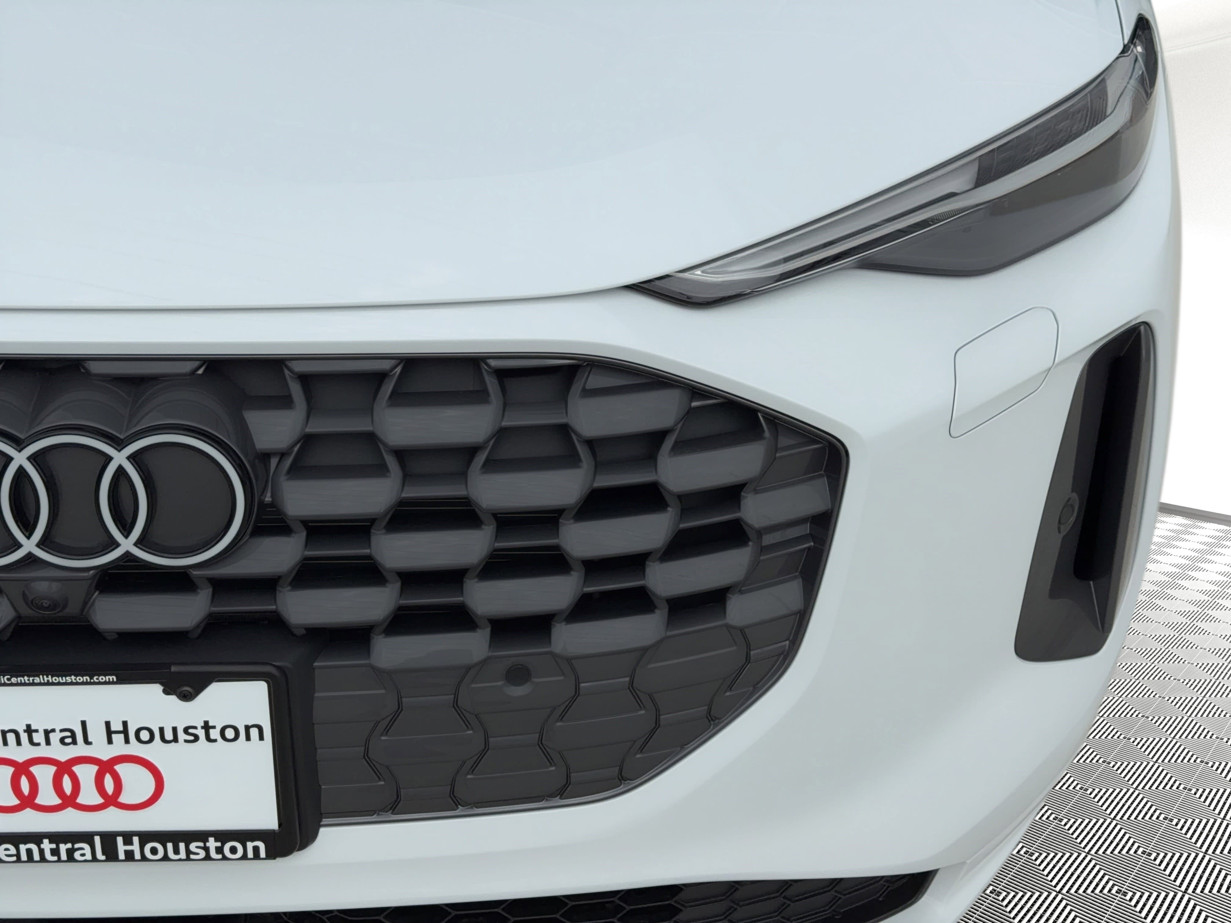 New 2026 Audi Q5 Premium Plus image 10