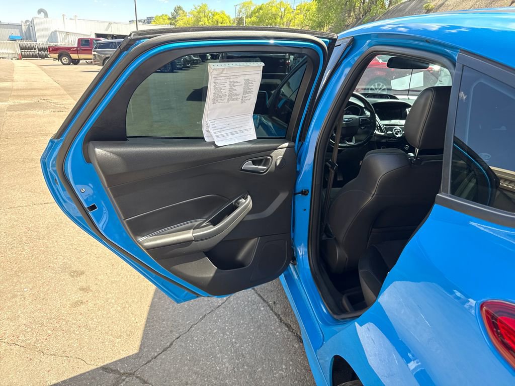 Used 2017 Ford Focus RS AWD/4WD image 19