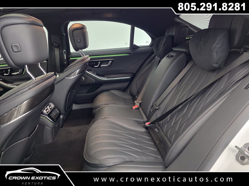 Used 2024 Mercedes-Benz S 63 AMG S w/ Carbon Fiber Exterior Package image 22