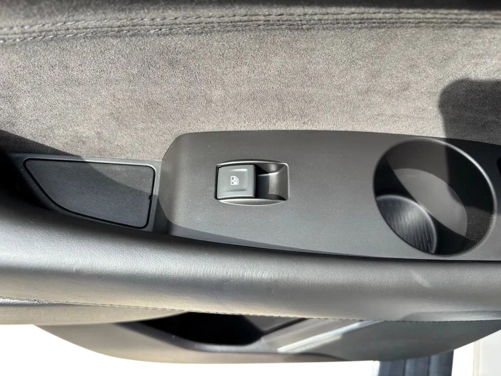 Used 2020 Cadillac Escalade Platinum image 19