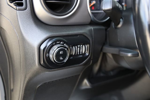 Used 2021 Jeep Gladiator Sport image 16