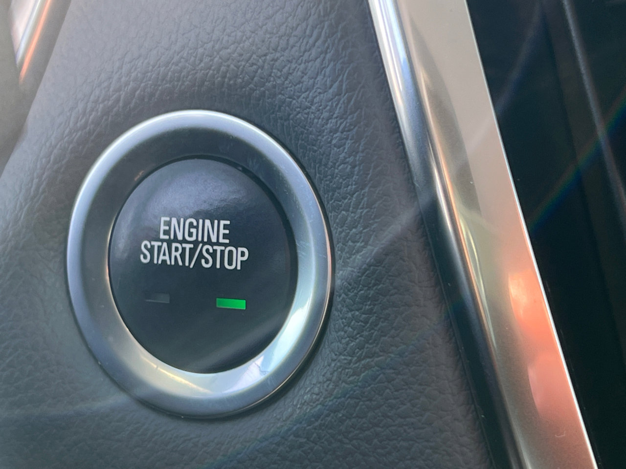 Used 2020 Chevrolet Traverse LT w/ LPO, Cargo Package image 19