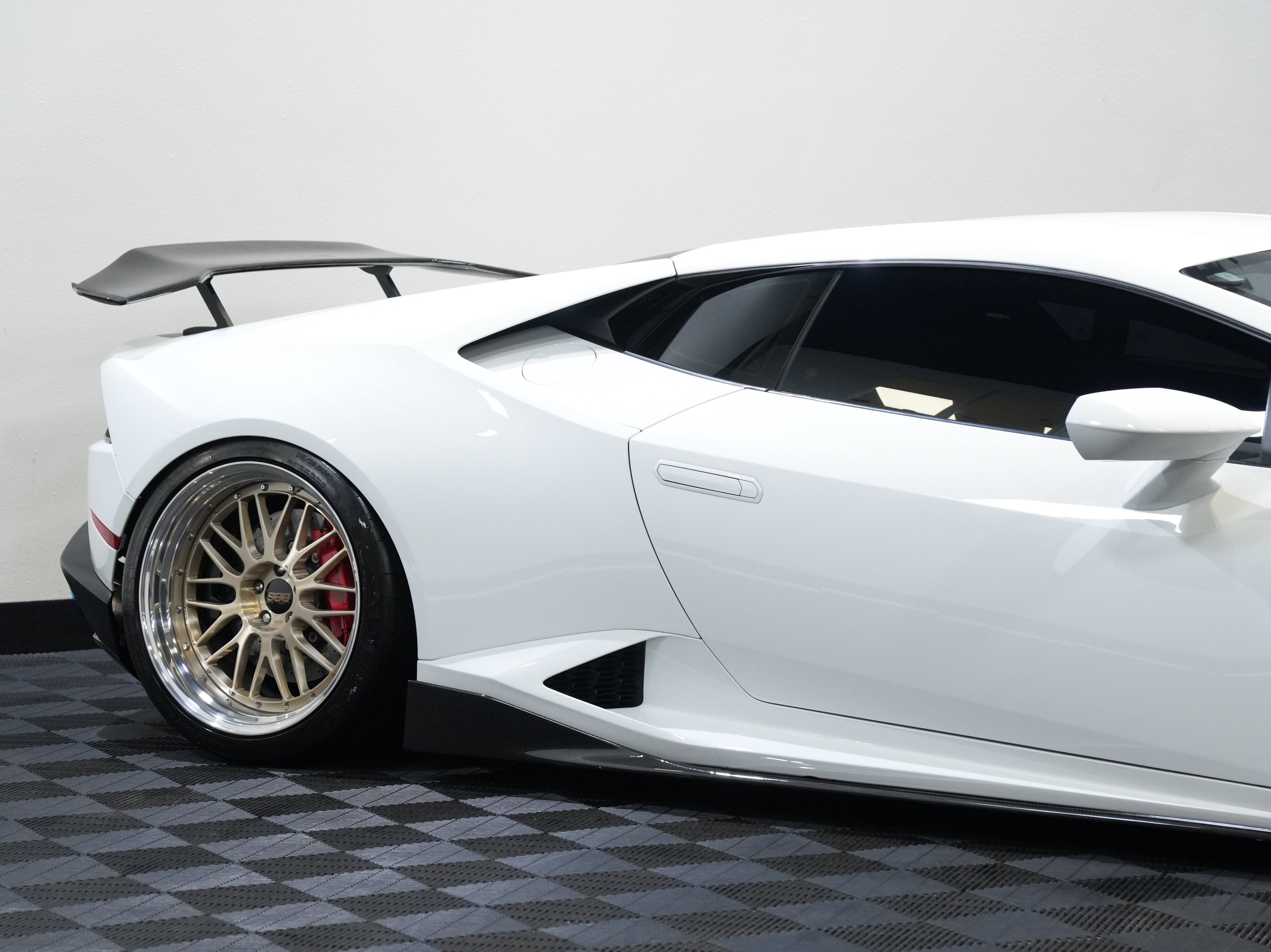 Used 2018 Lamborghini Huracan LP 610-4 AWD/4WD image 13