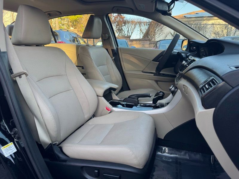 Used 2015 Honda Accord EX-L image 21