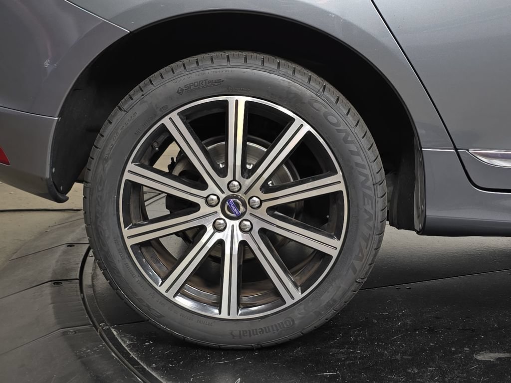 Used 2016 Volvo XC60 T5 Premier w/ Proximity Package FWD image 29