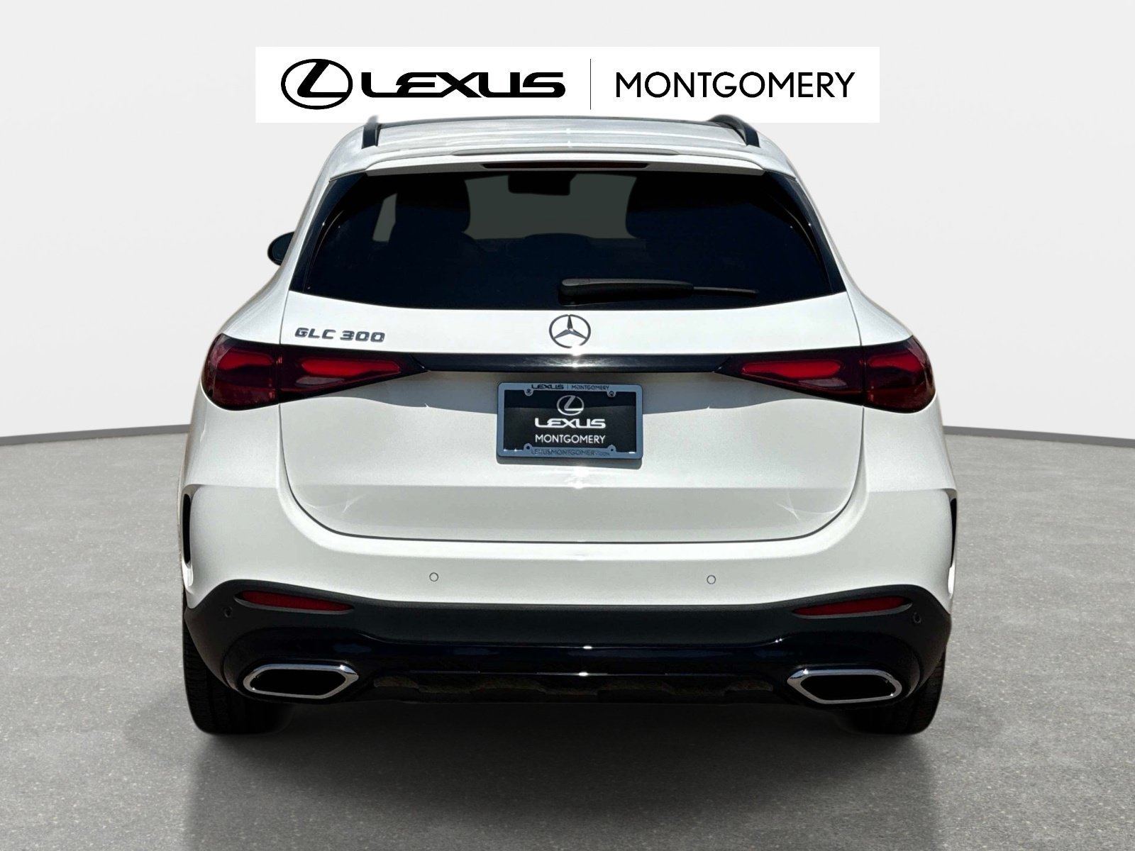 Used 2023 Mercedes-Benz GLC 300 image 4