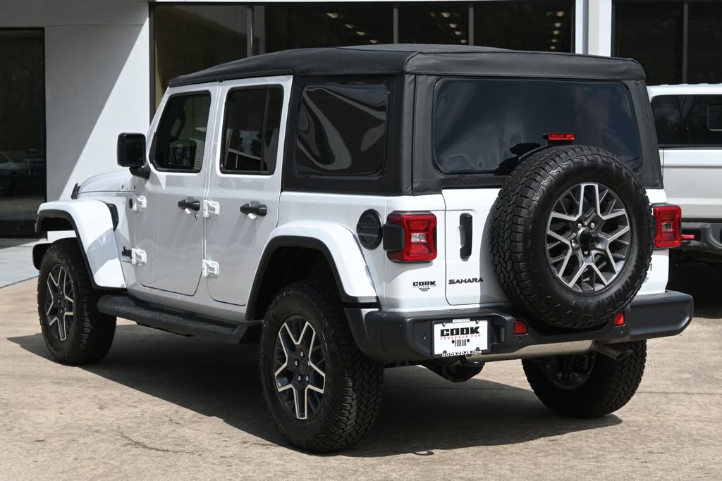 New 2026 Jeep Wrangler Unlimited Sahara AWD/4WD image 3