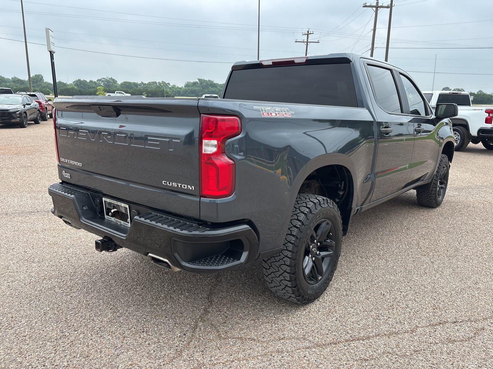 Used 2022 Chevrolet Silverado 1500 Custom Trail Boss AWD/4WD image 6