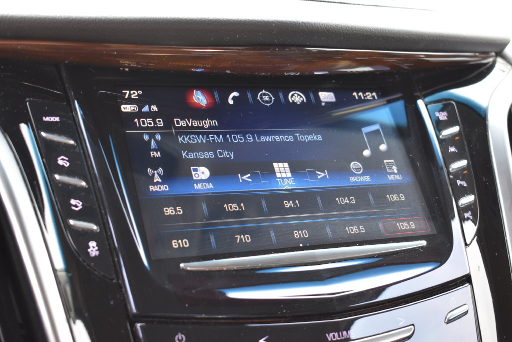 Used 2019 Cadillac Escalade Luxury AWD/4WD image 11
