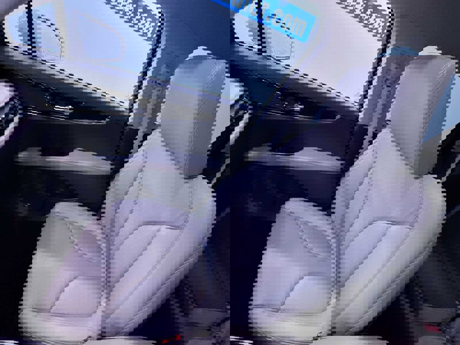 Used 2023 Lincoln Nautilus Reserve image 35