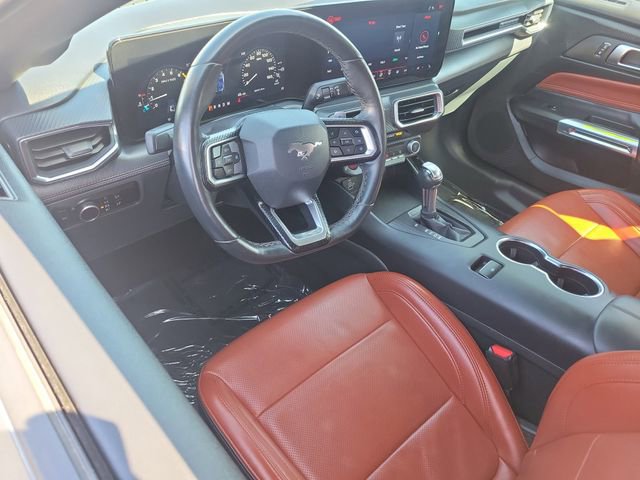 Used 2025 Ford Mustang GT Premium RWD image 6