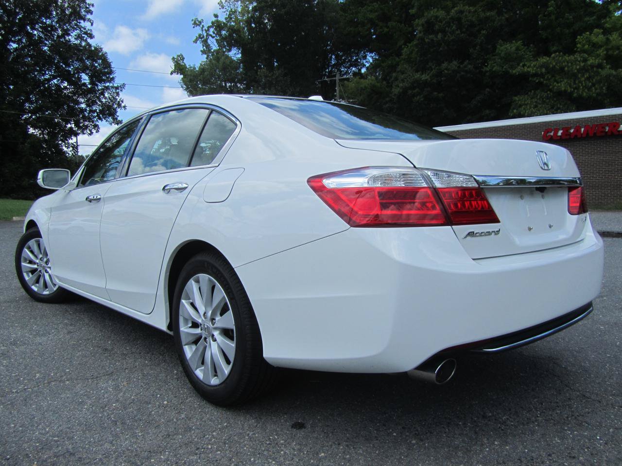 Used 2015 Honda Accord EX-L image 8