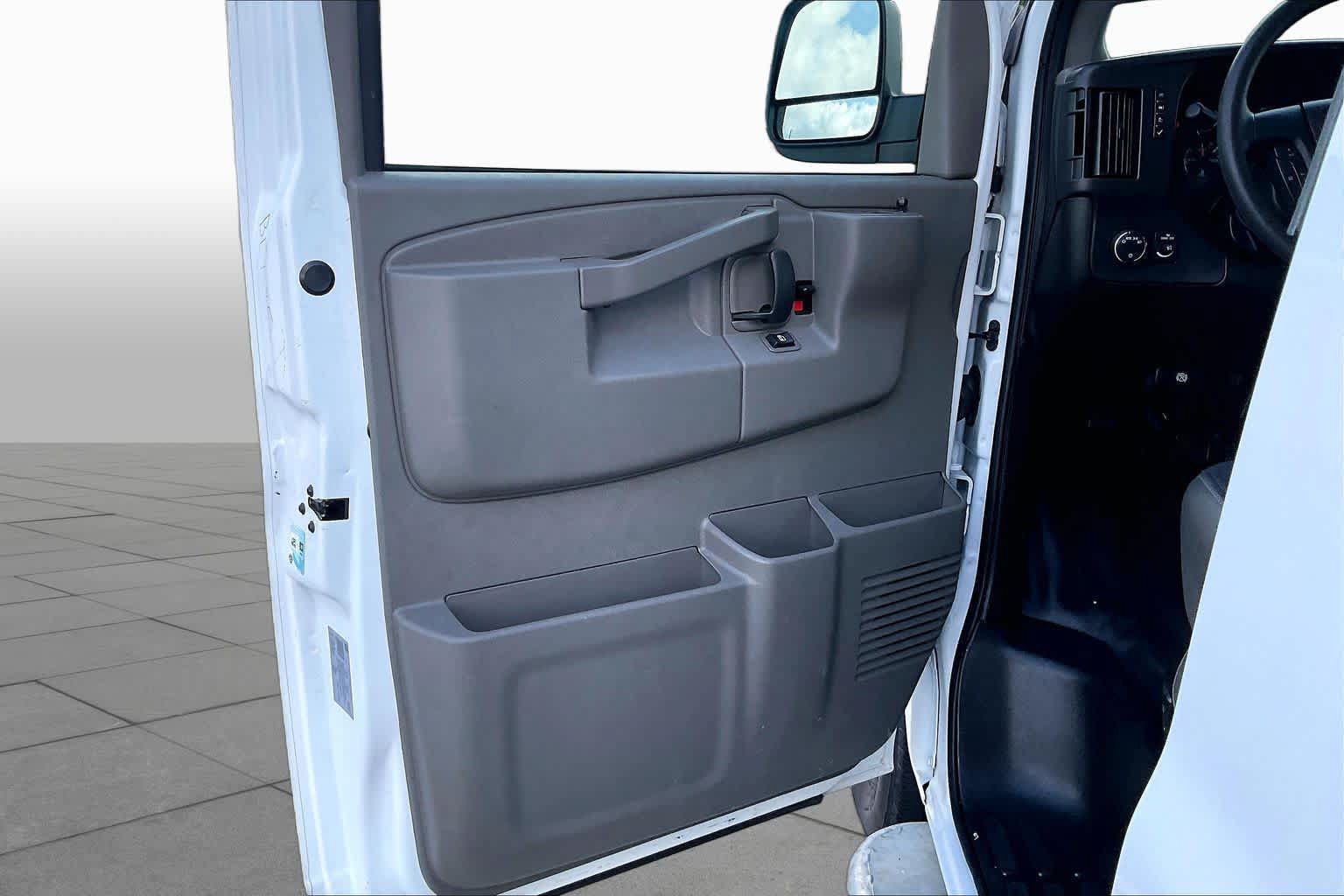 Certified 2025 GMC Savana 2500 w/ Driver Convenience Package RWD image 20
