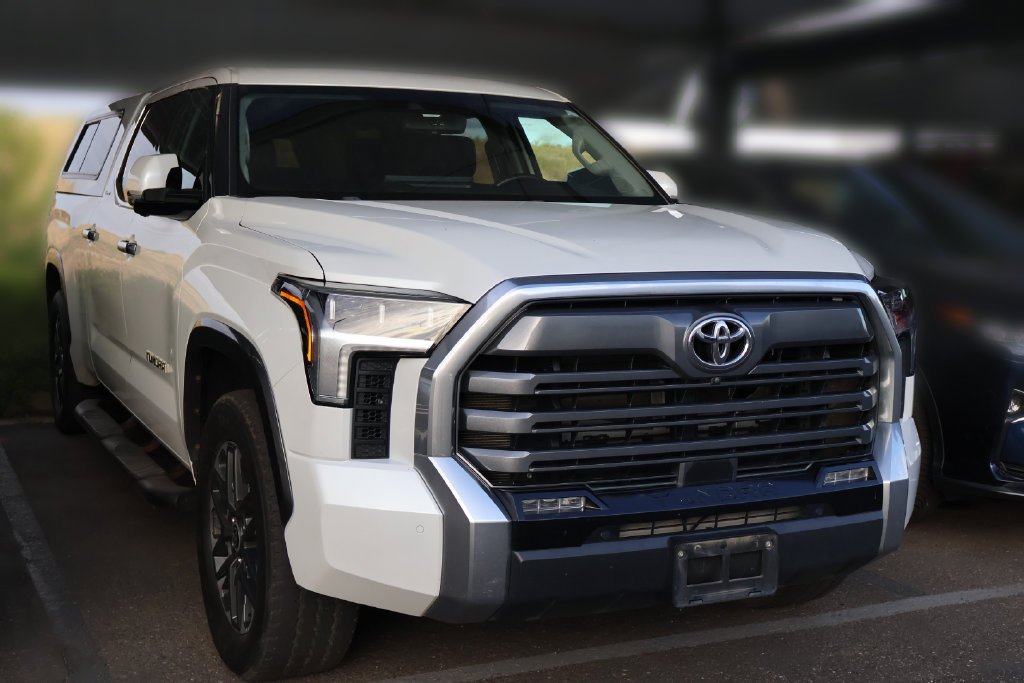 Used 2023 Toyota Tundra Limited AWD/4WD image 12