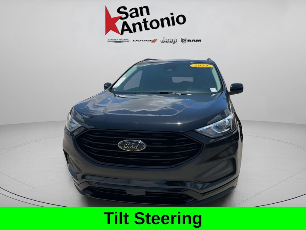 Used 2024 Ford Edge SE w/ Black Appearance Package AWD/4WD image 4