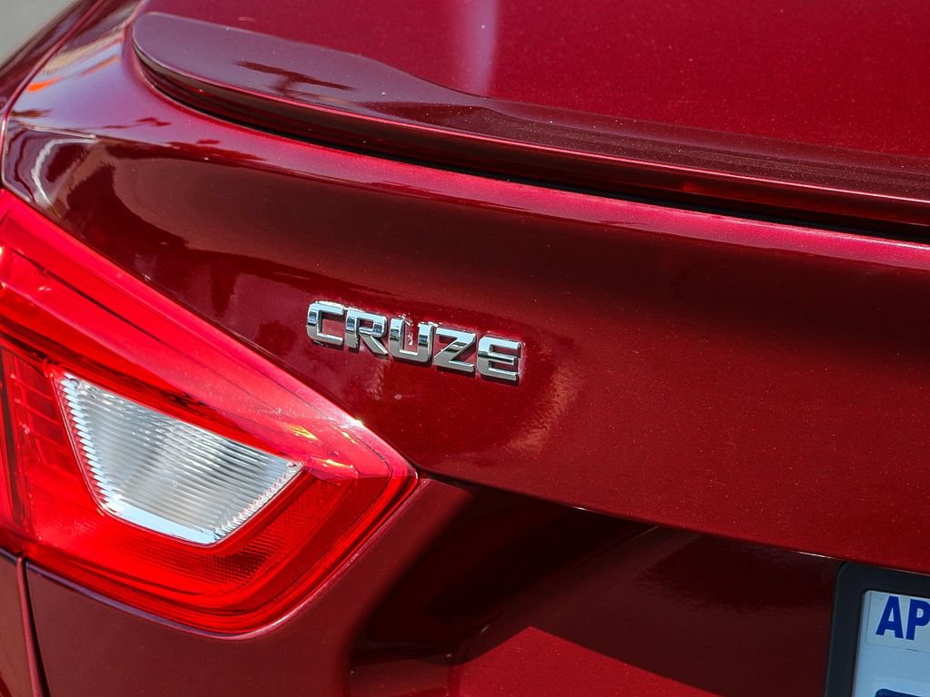 Used 2016 Chevrolet Cruze Premier FWD image 10