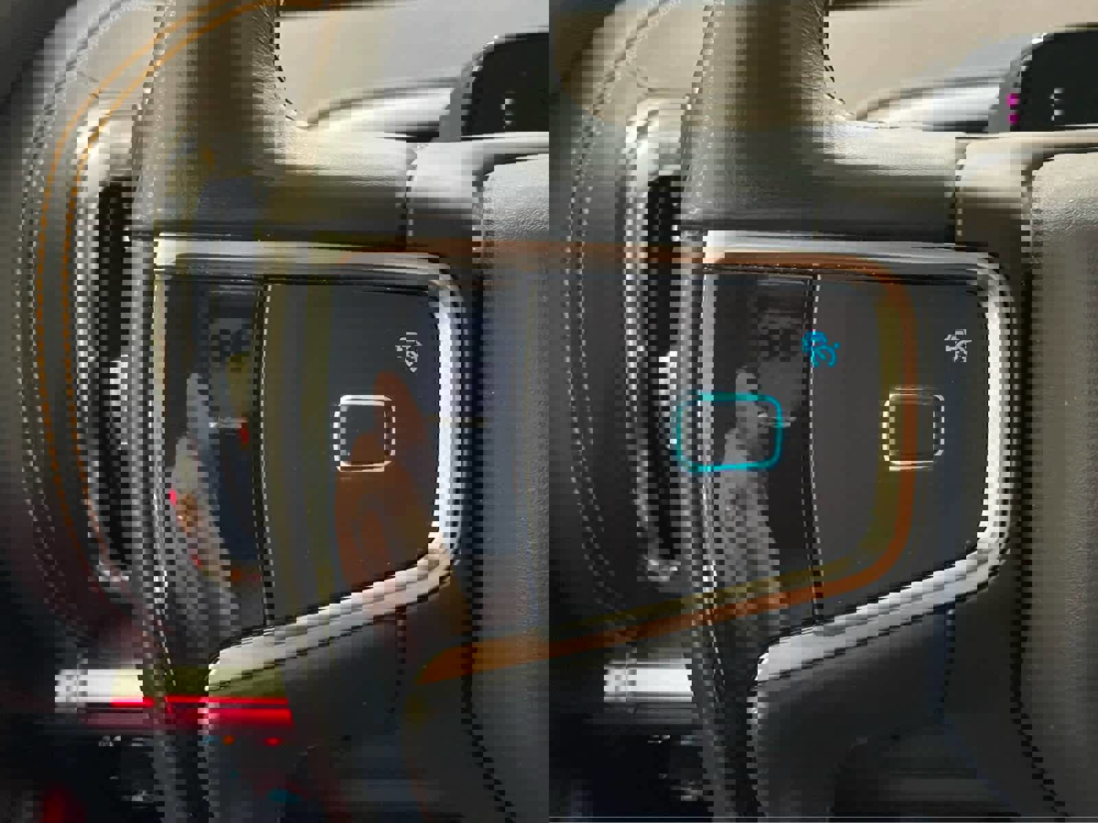 Used 2025 Ford Expedition Tremor AWD/4WD image 24