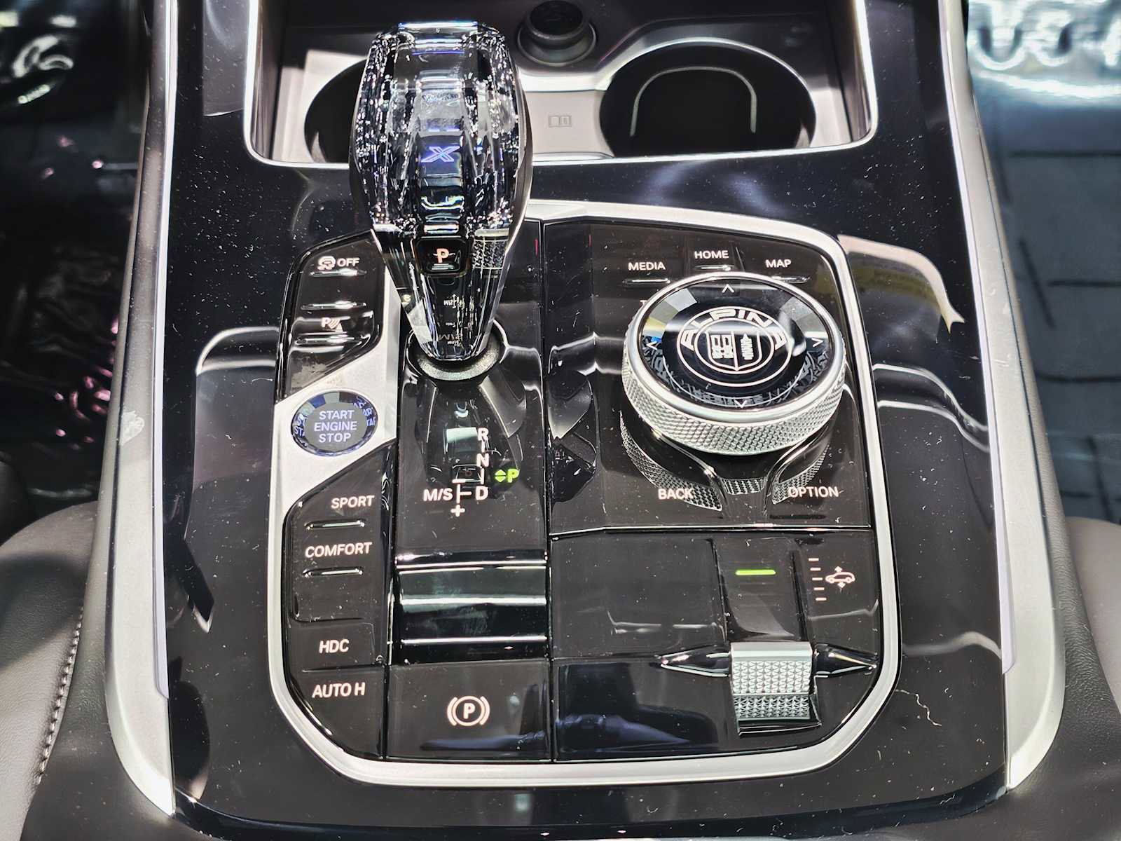 New 2026 BMW ALPINA XB7 image 18
