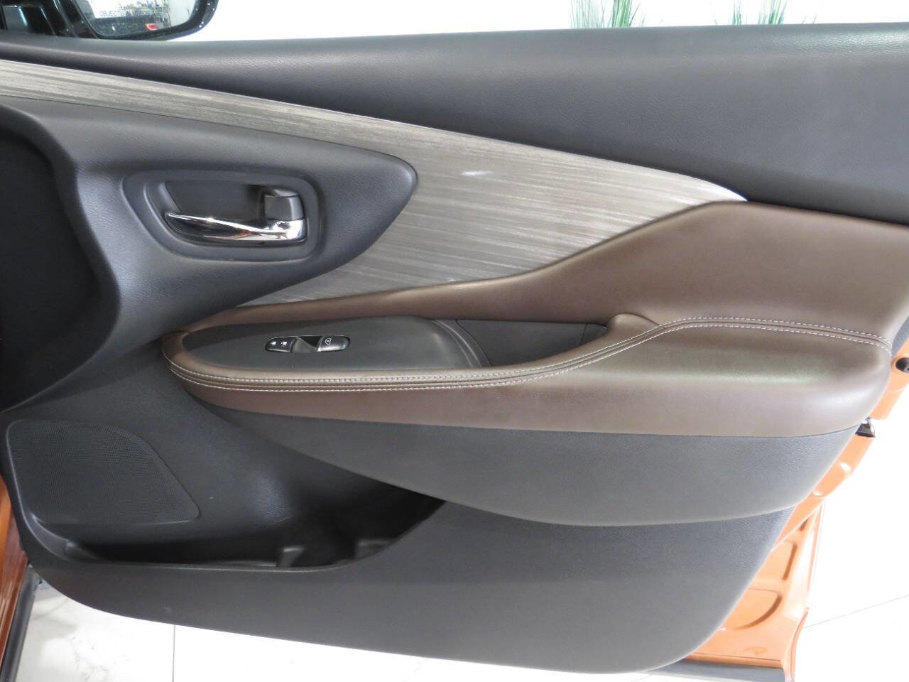 Used 2015 Nissan Murano Platinum w/ Platinum Technology Package FWD image 26