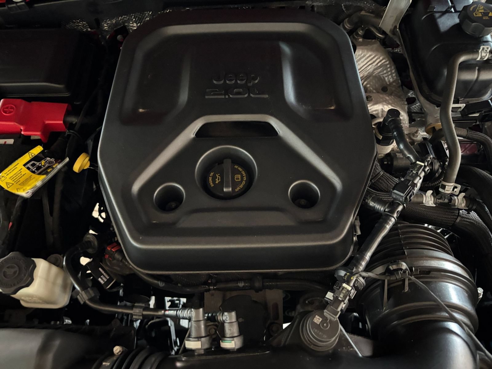 Used 2025 Jeep Wrangler Unlimited Sahara AWD/4WD image 31