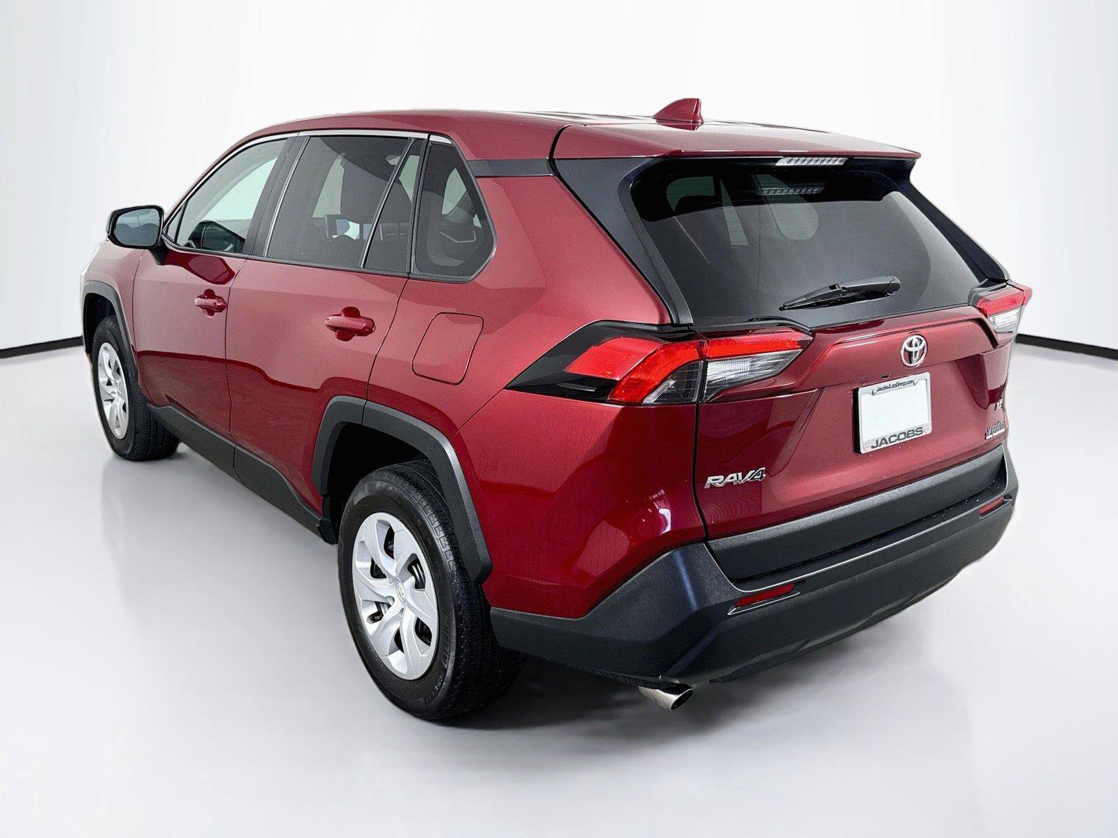 Used 2025 Toyota RAV4 LE FWD image 3