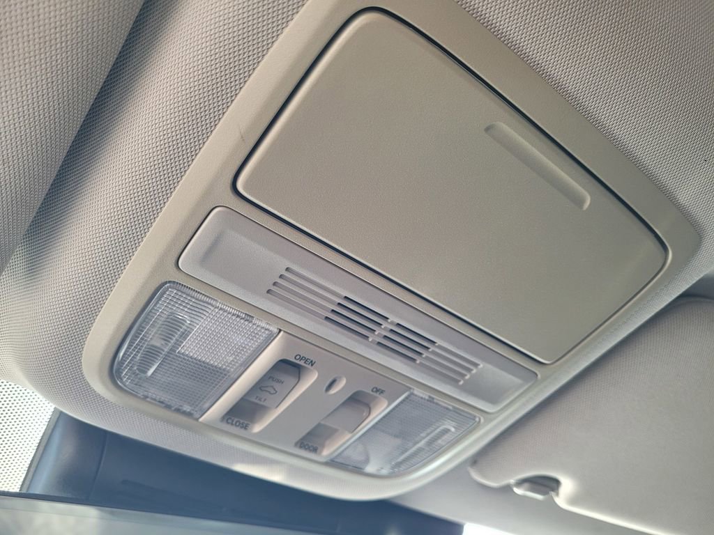 Used 2018 Honda Accord EX-L image 21