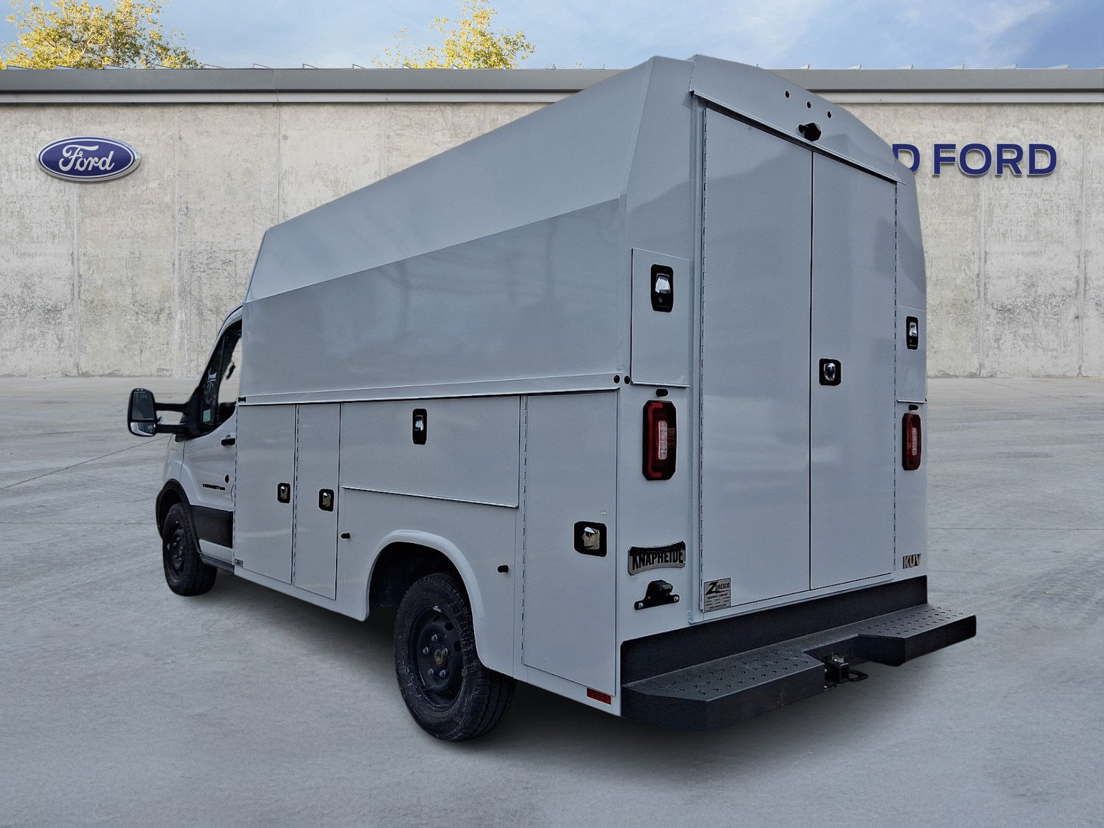 New 2026 Ford Transit 350 w/ Interior Upgrade Package RWD image 4