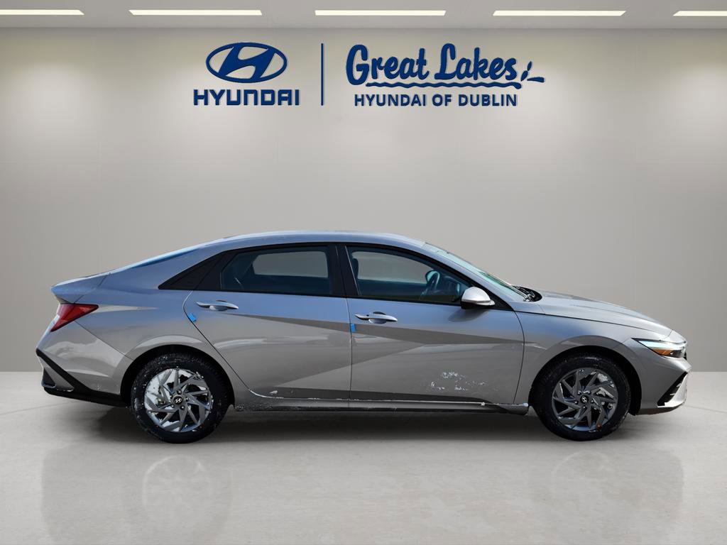 New 2026 Hyundai Elantra Blue image 6