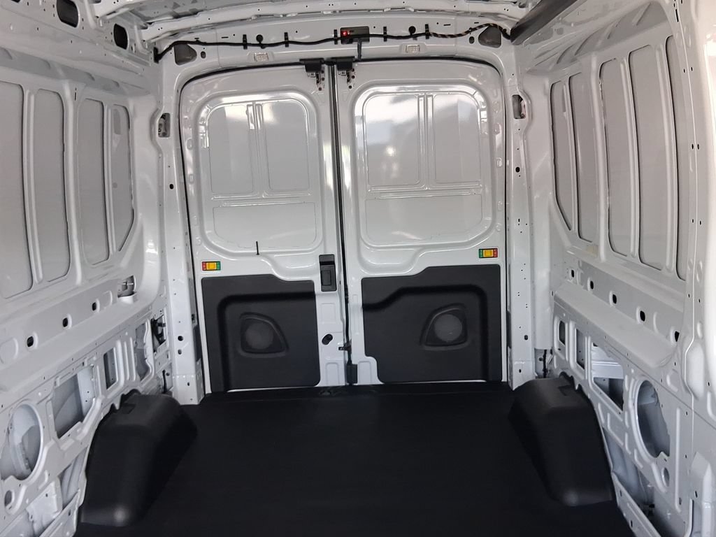 New 2026 Ford Transit 250 148 Medium Roof RWD image 12