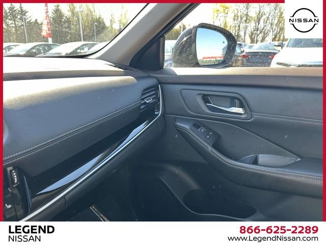 Used 2023 Nissan Rogue SL image 29