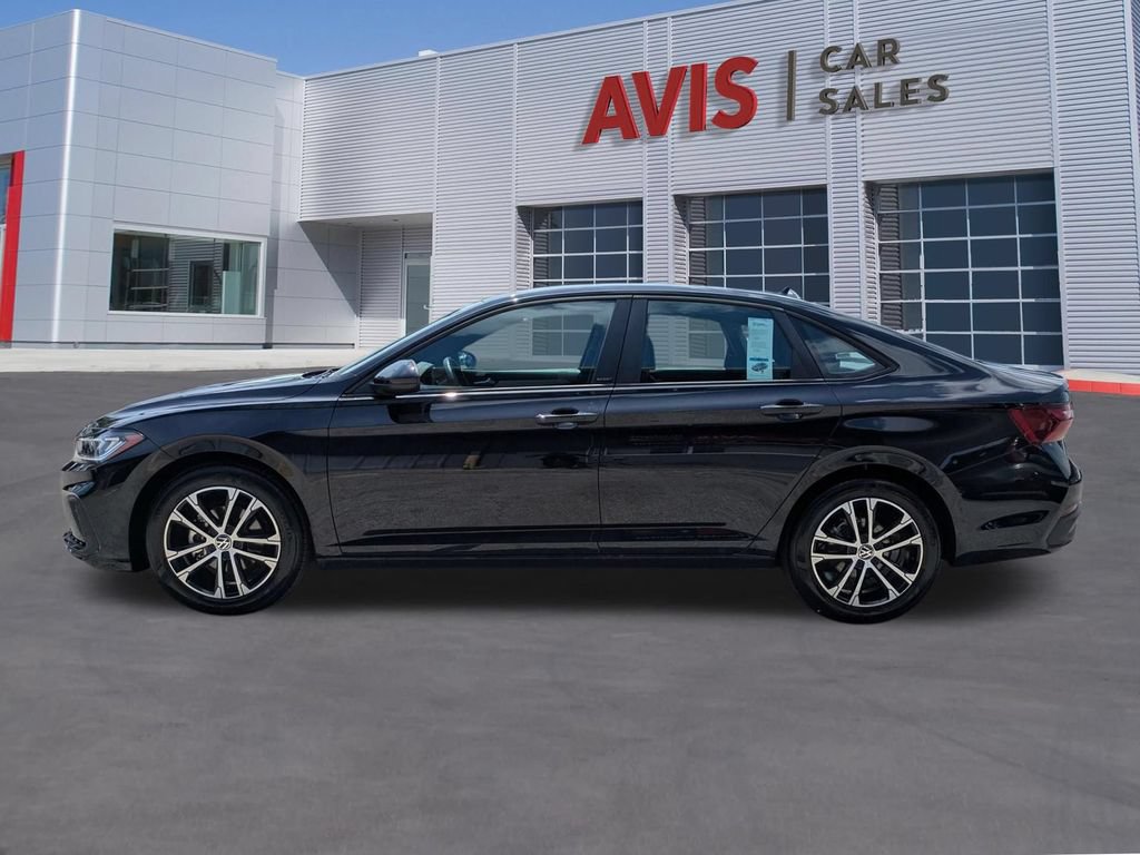 Used 2025 Volkswagen Jetta Sport FWD image 10