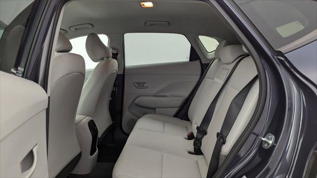 Used 2024 Hyundai Kona SEL image 16