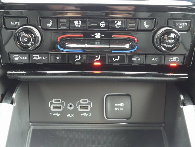 New 2025 Jeep Grand Cherokee L Limited w/ Luxury Tech Group II image 27