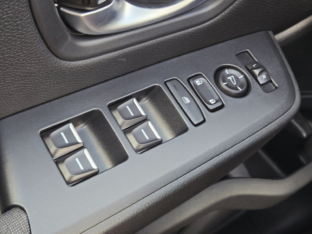 New 2026 Honda Pilot Sport image 16