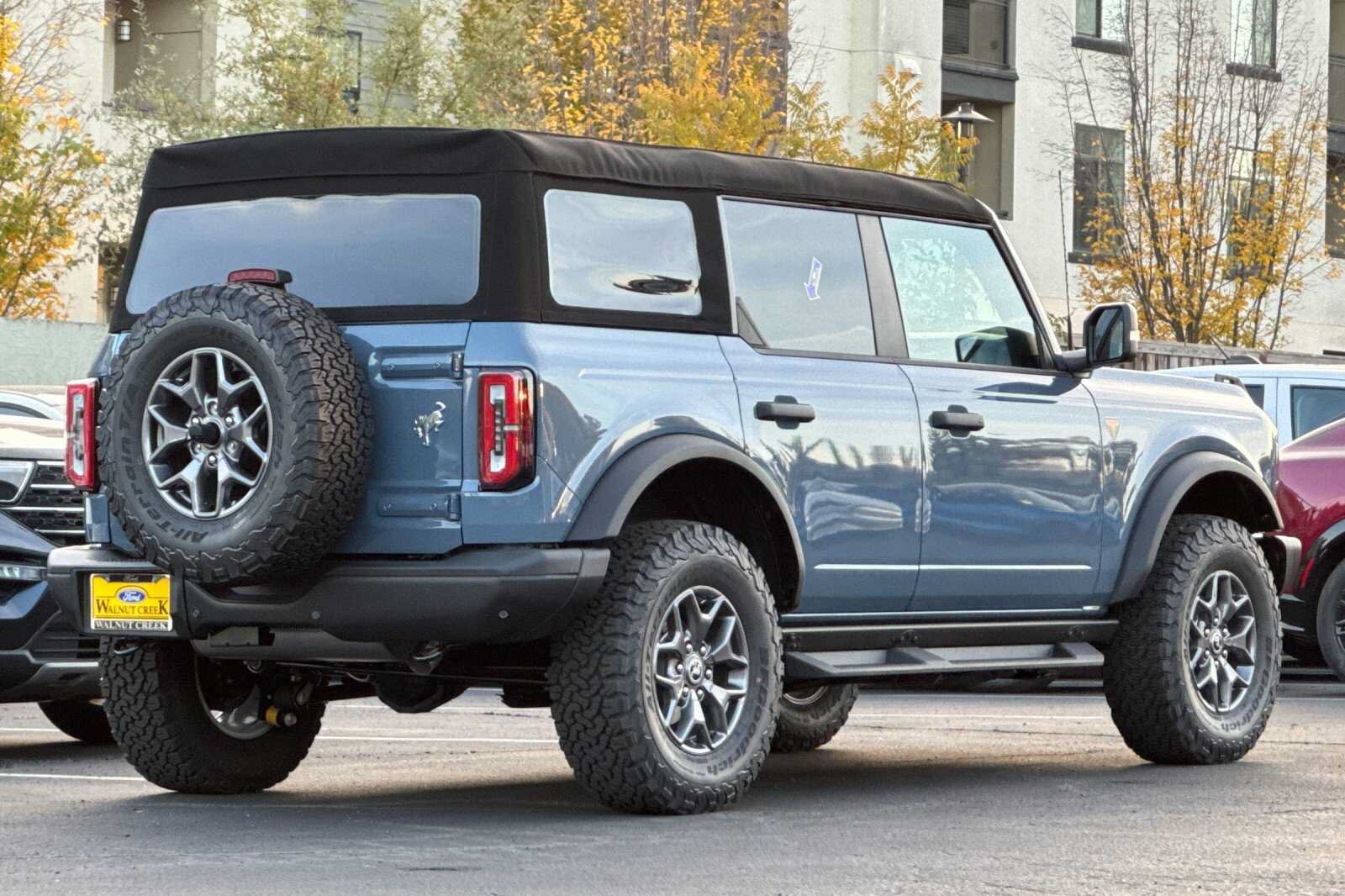 New 2025 Ford Bronco Badlands AWD/4WD image 4