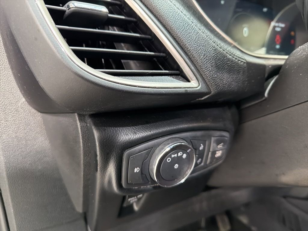 Used 2019 Lincoln Nautilus Reserve image 13