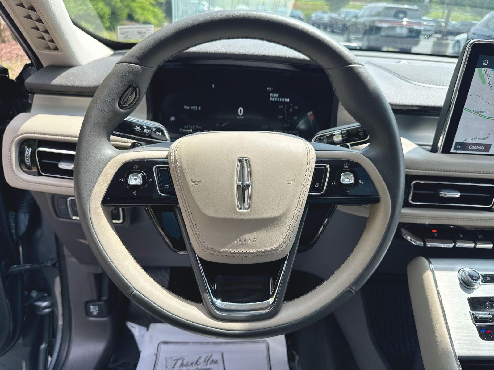 Used 2023 Lincoln Aviator AWD w/ Premium Package image 18