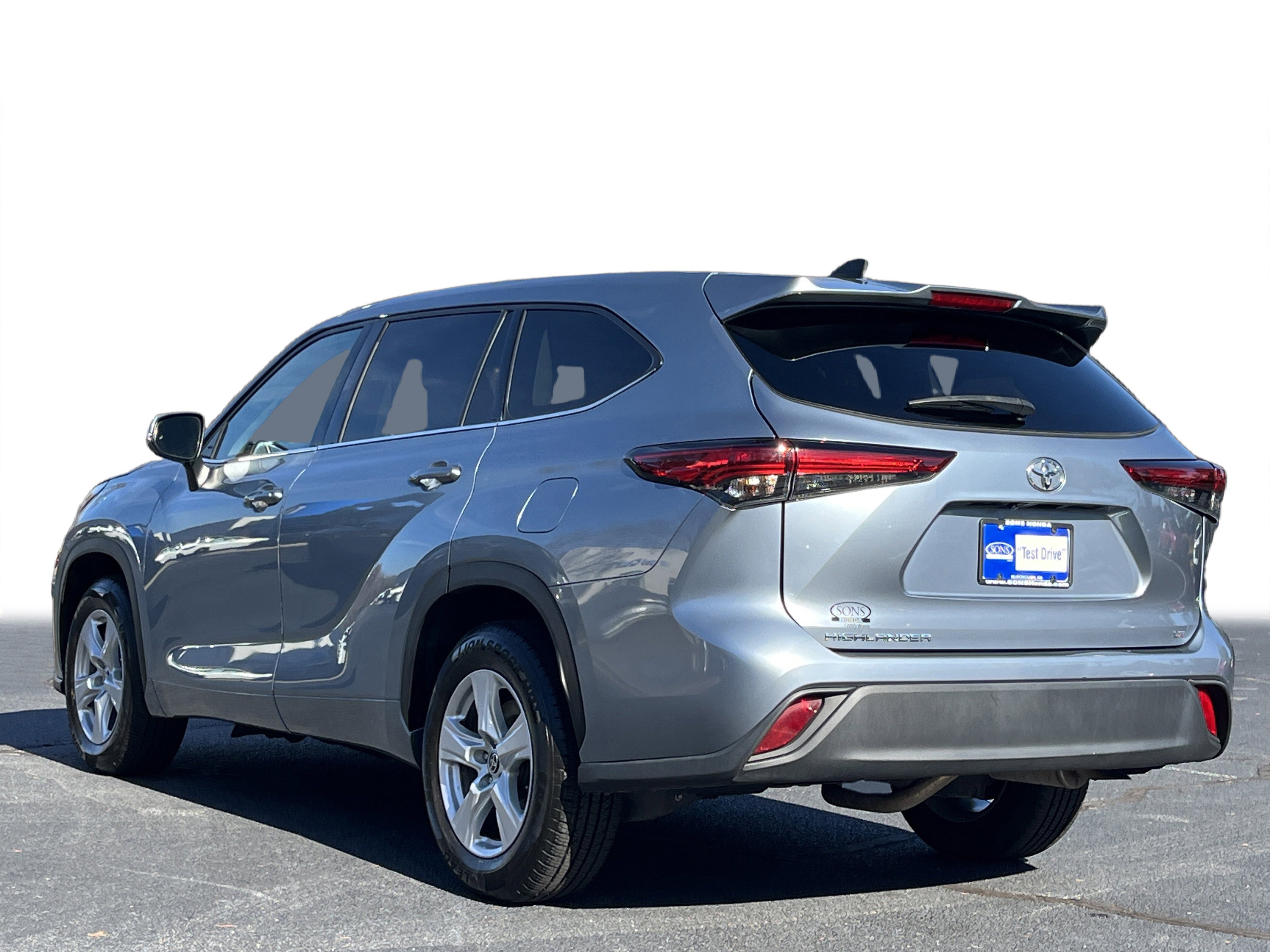 Used 2022 Toyota Highlander LE image 21