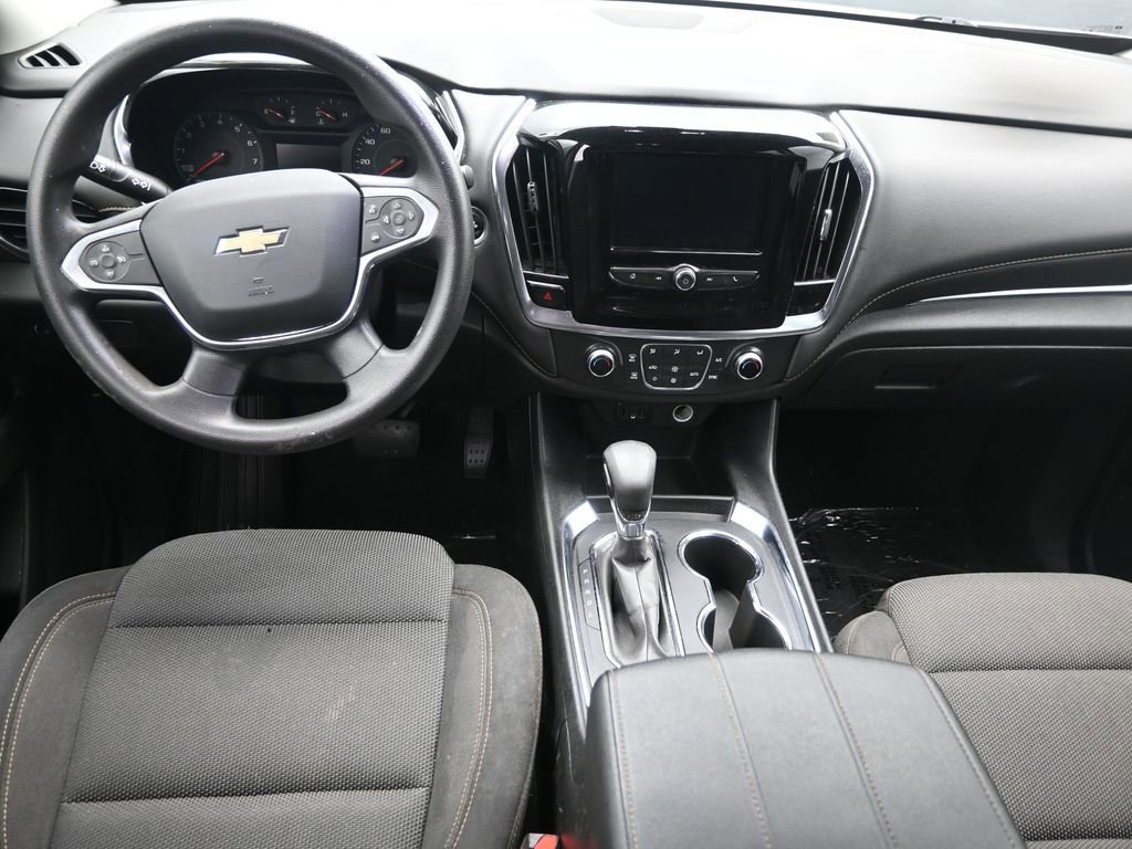 Used 2021 Chevrolet Traverse LS image 13