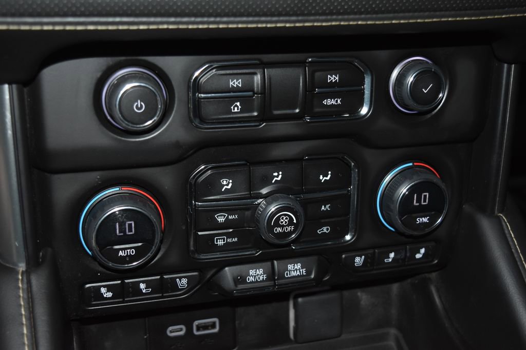 Used 2023 Chevrolet Tahoe Premier AWD/4WD image 13