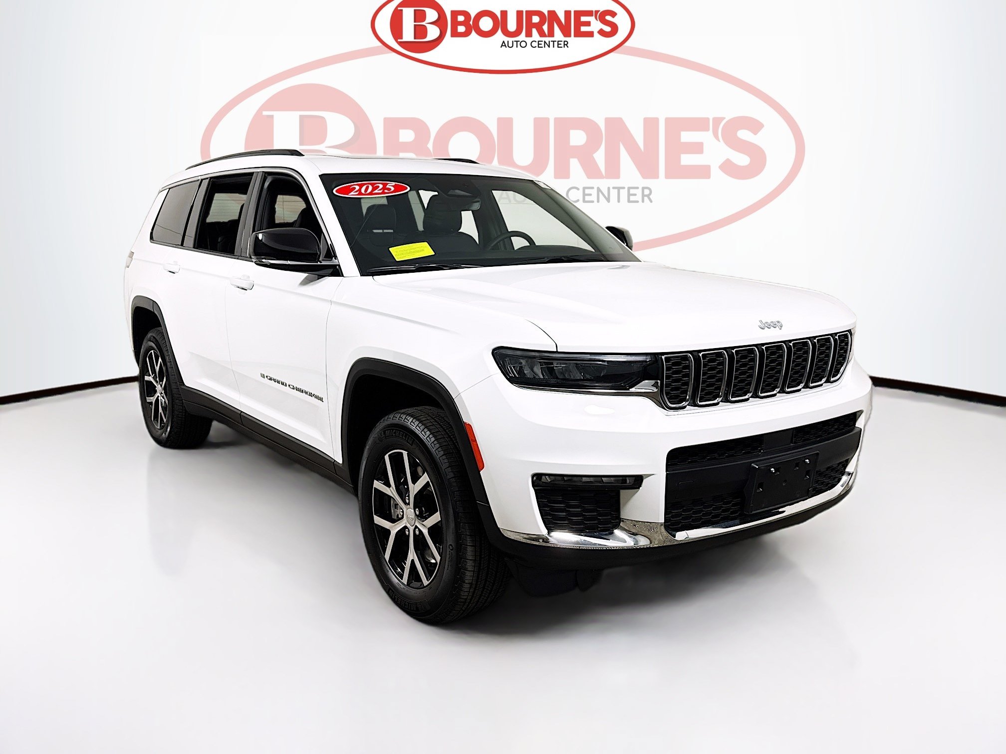 Used 2025 Jeep Grand Cherokee L Limited AWD/4WD image 1