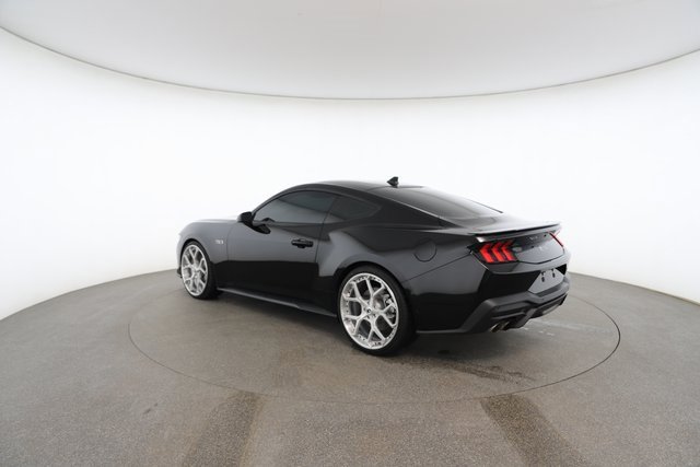Used 2025 Ford Mustang GT Premium image 10