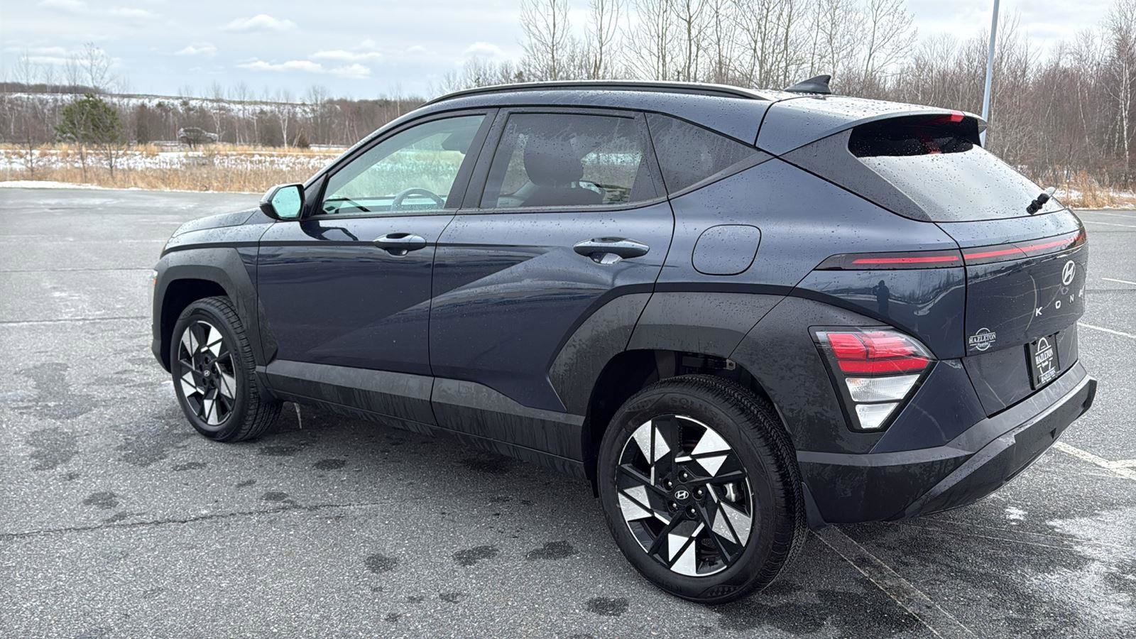 Certified 2025 Hyundai Kona SEL image 8