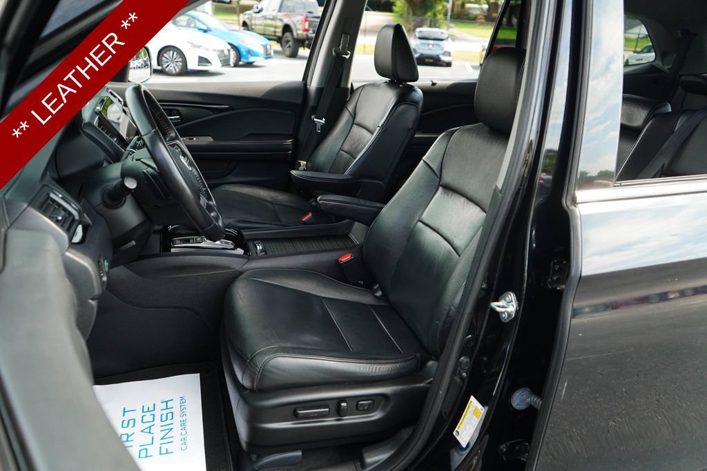 Used 2019 Honda Pilot Touring image 6