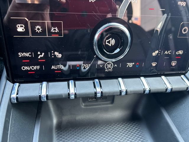 New 2026 GMC Terrain Elevation w/ Elevation Premium Package AWD/4WD image 20