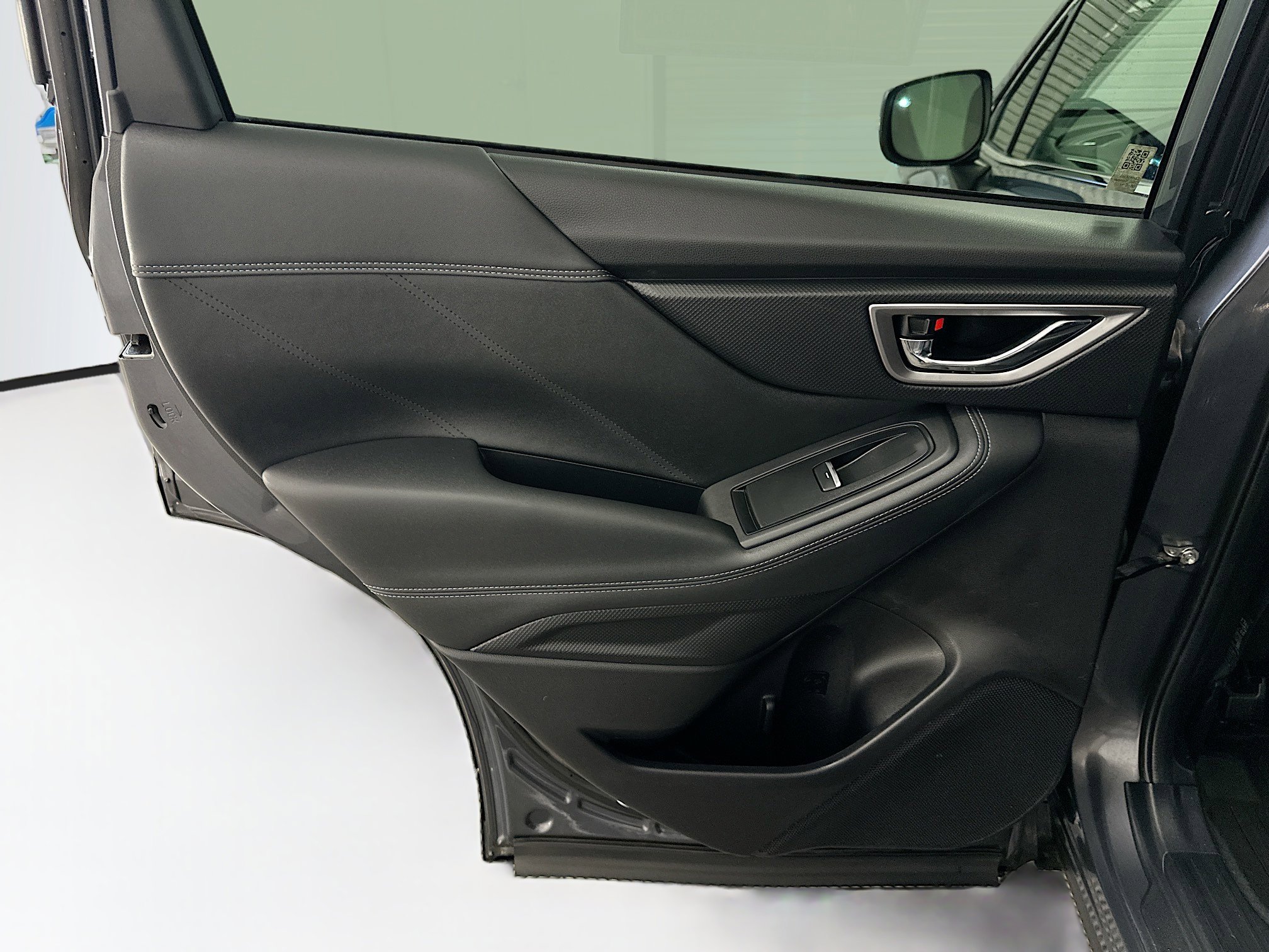 Used 2020 Subaru Forester Limited image 28