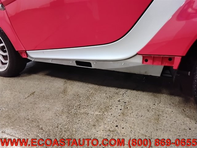 Used 2013 smart fortwo passion RWD image 17