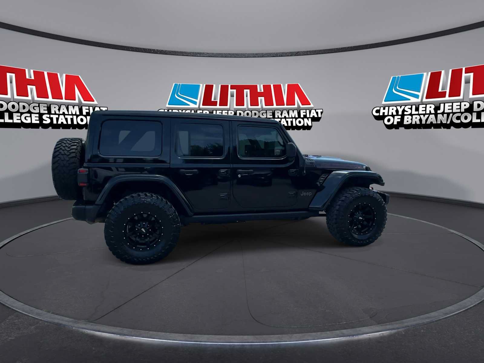 Used 2021 Jeep Wrangler Unlimited Rubicon AWD/4WD image 2