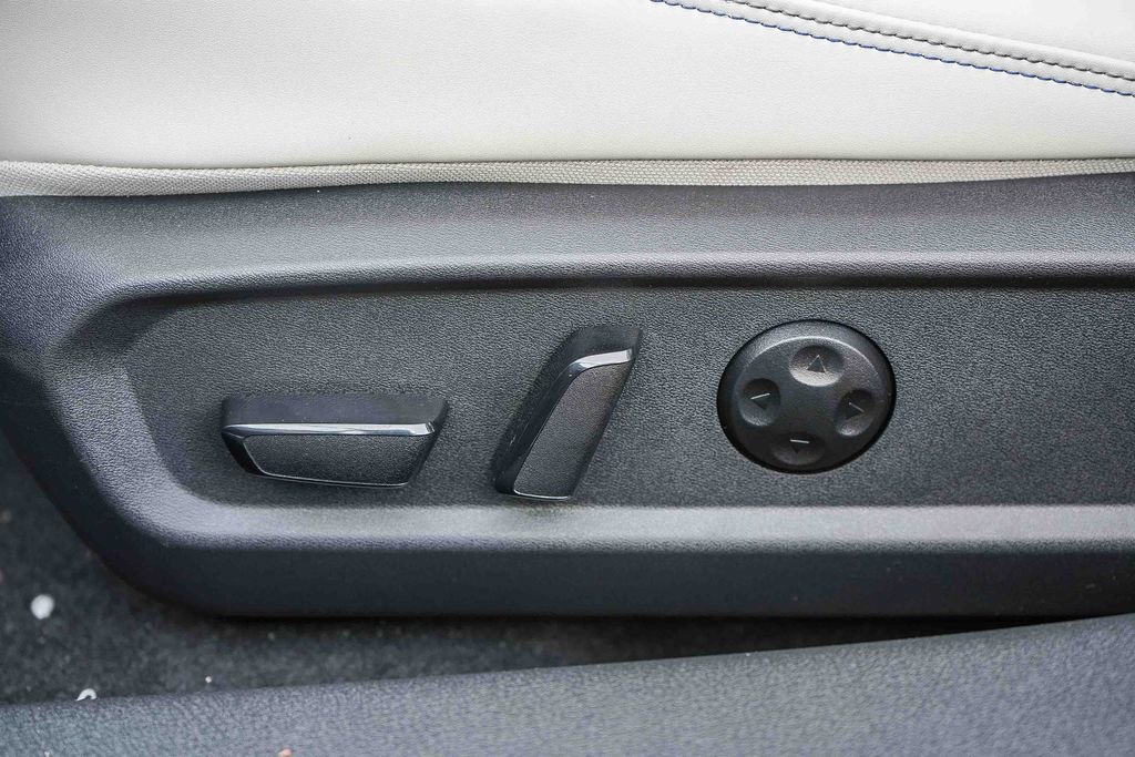 New 2026 Nissan Sentra SL w/ Floor Mat Package FWD image 23
